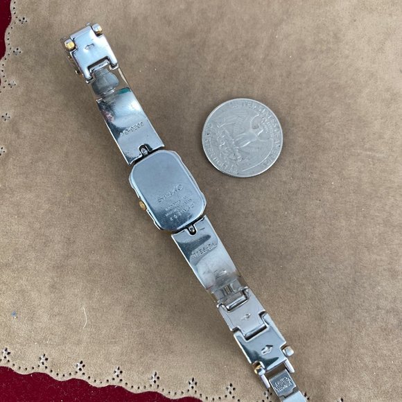 Vintage Sleek Thin Seiko Dress Watch 2 Tone Gold and Satin Finished Bracelet main image 5